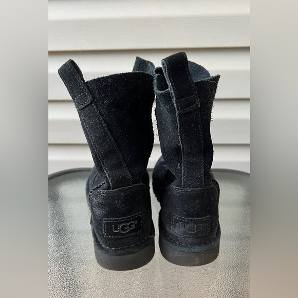 UGG Ankle Boots Black Suede Booties Women’s Shoes 6 - Picture 12 of 12